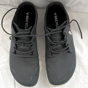 eur48M VIVO BAREFOOT Grey unused Trainers